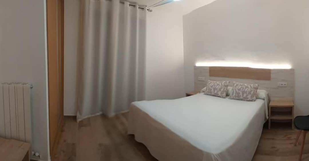 Apartamentos El Arenal Acebo Bagian luar foto