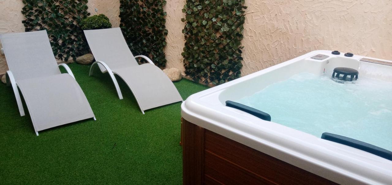 Apartamentos El Arenal Acebo Bagian luar foto