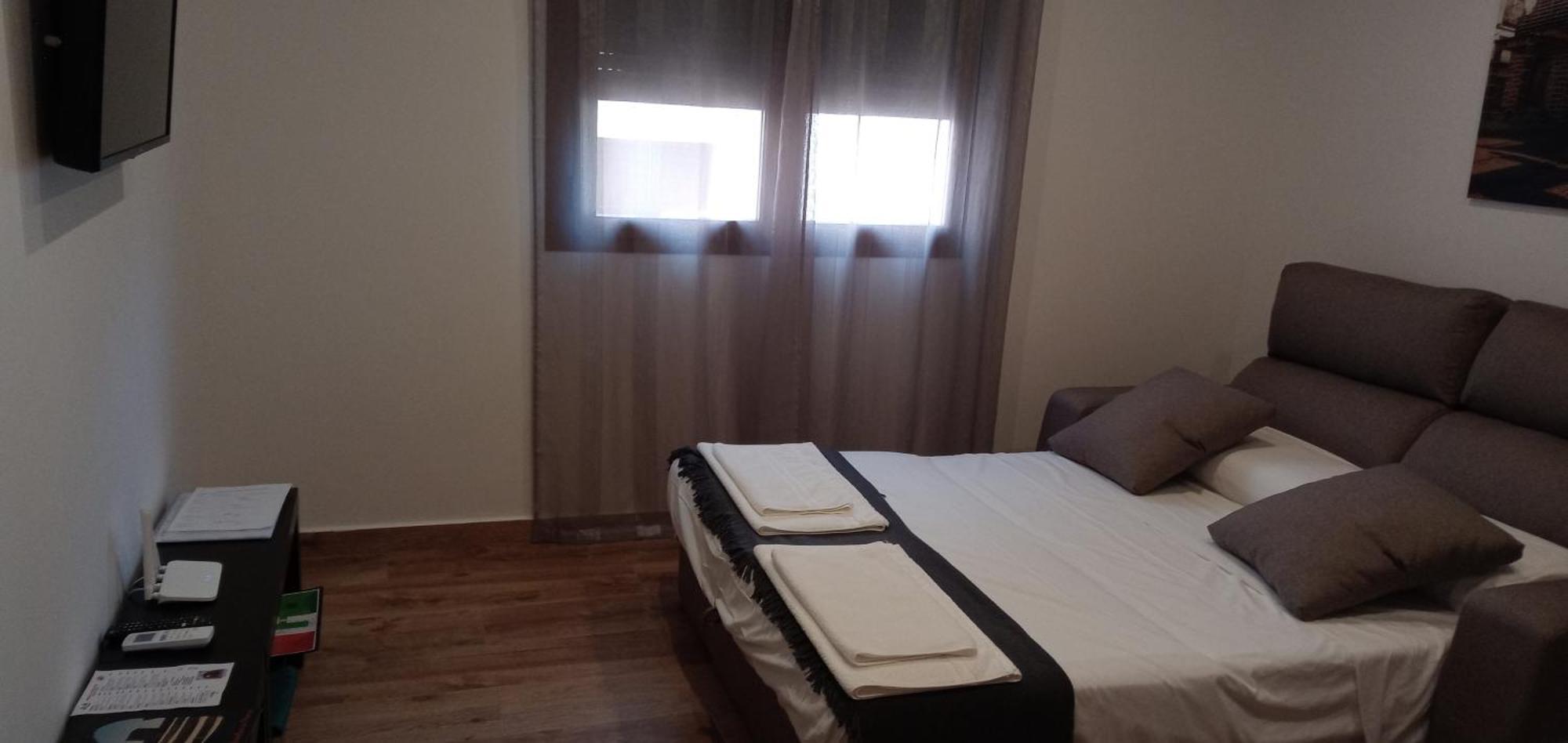 Apartamentos El Arenal Acebo Ruang foto